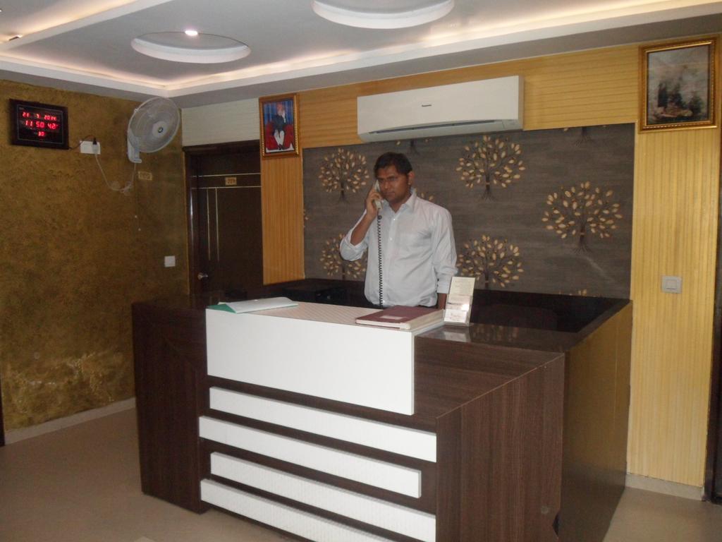 Hotel Silver Plaza Ahmedabad Exterior foto